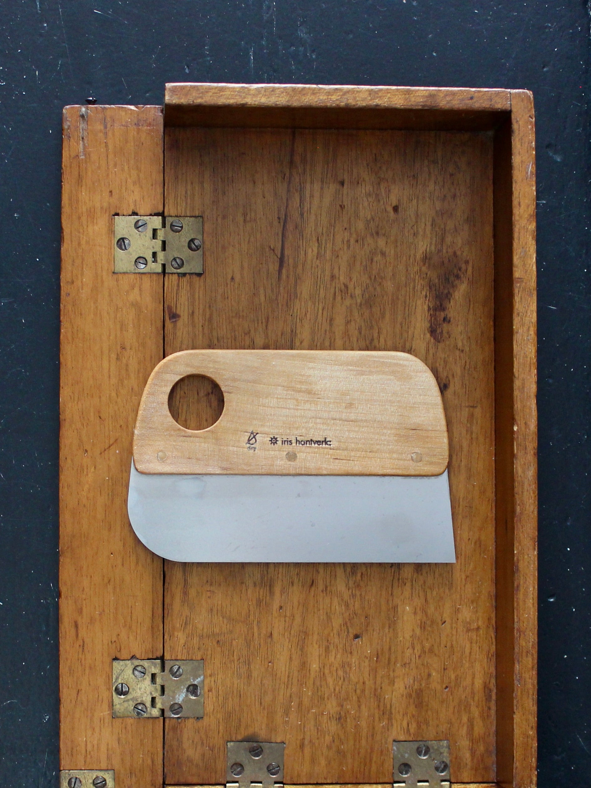Iris Hantverk Dough Scraper