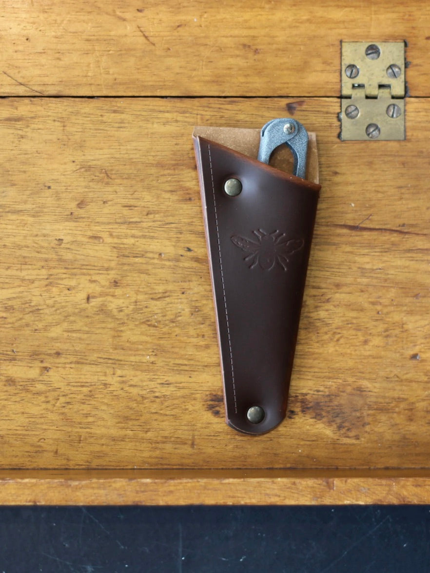 Snips In Leather Pouch