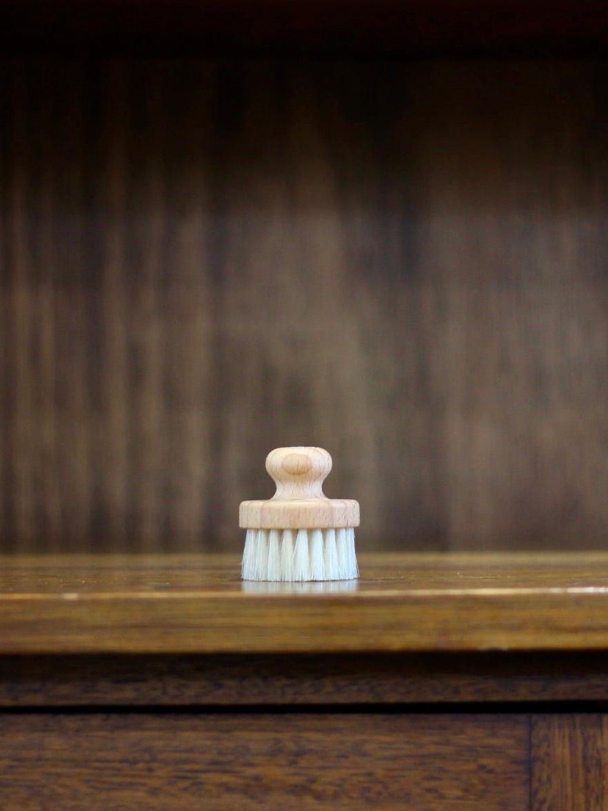 Redecker Face Brush