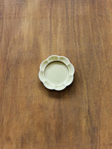 Hibi Porcelain Incense Dish | Flower