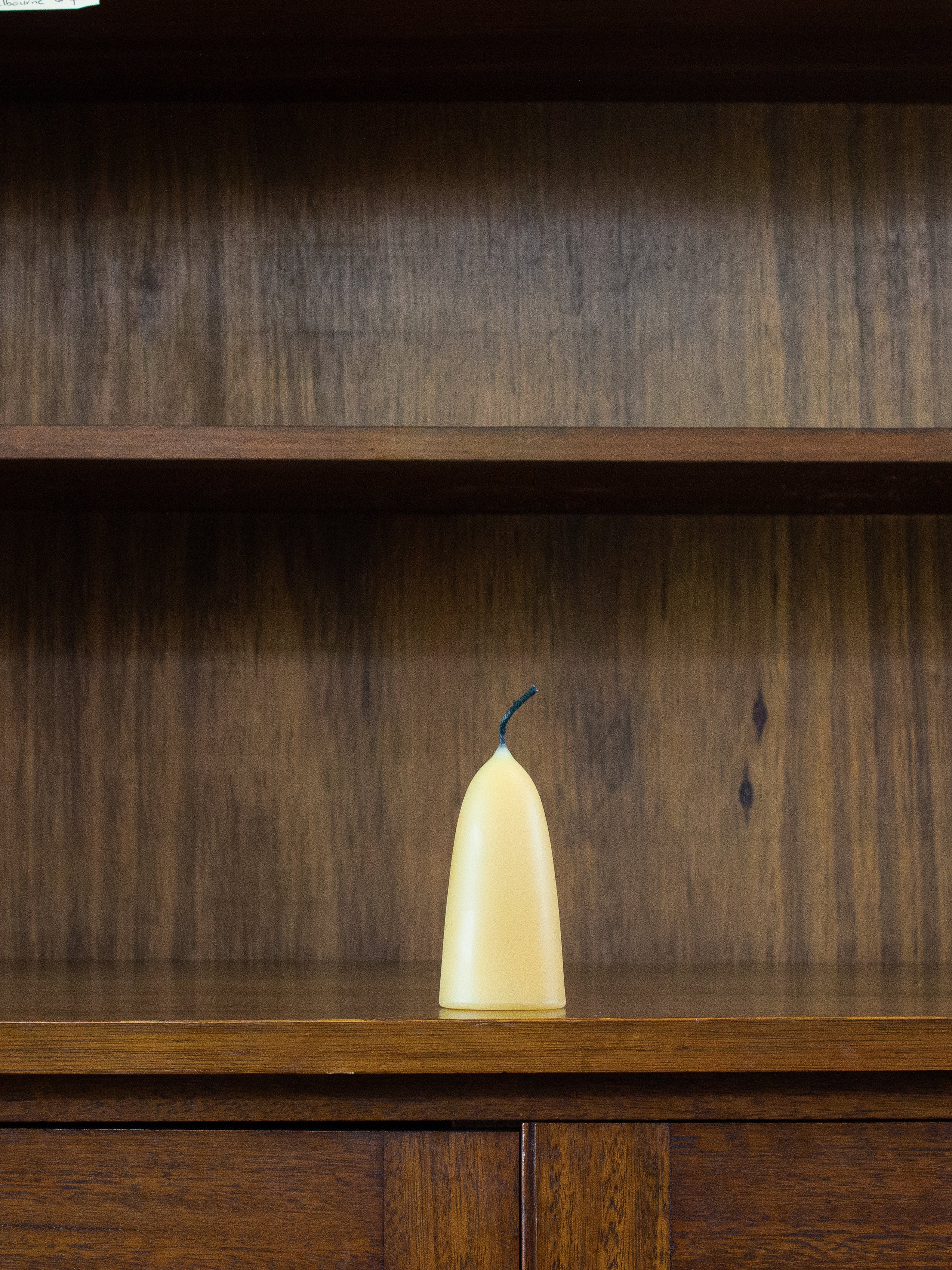 Olie Kent Pillar Beeswax Candle